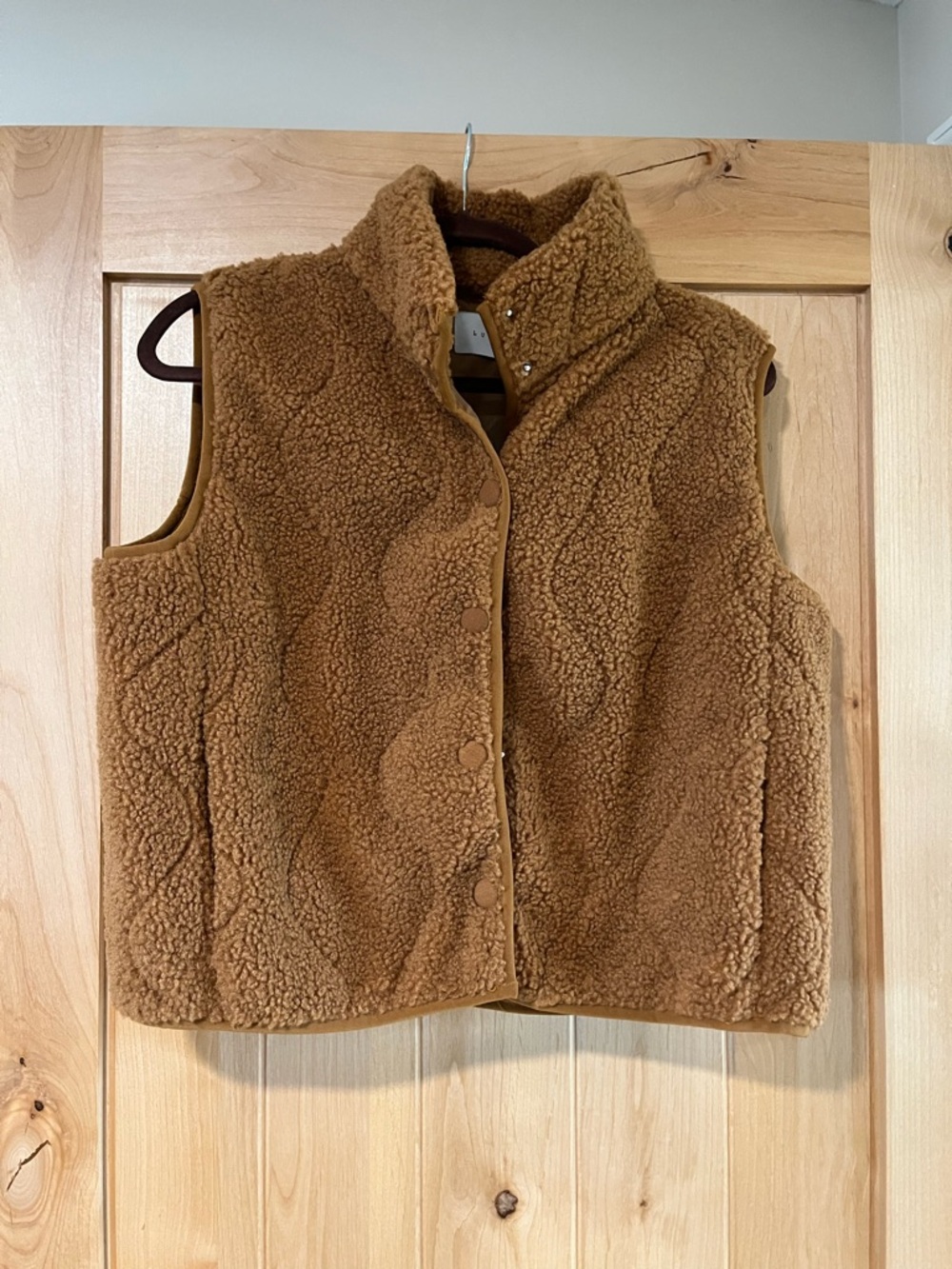 Lush Cozy Teddy Sherpa Vest in Camel Size S